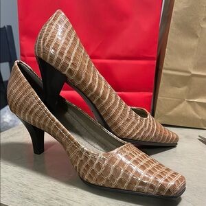 Aerosoles Elegant Crocodile Pattern Heels - Brown